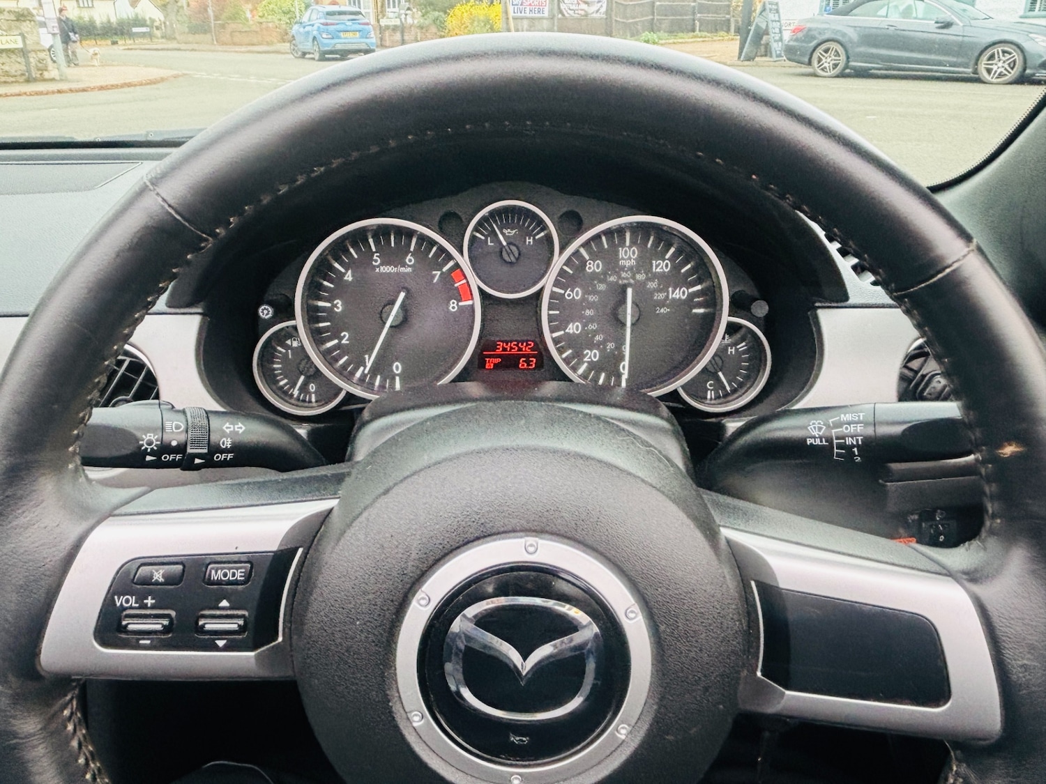 Used Mazda MX-5 2010 for sale - 76554408: Photo 9