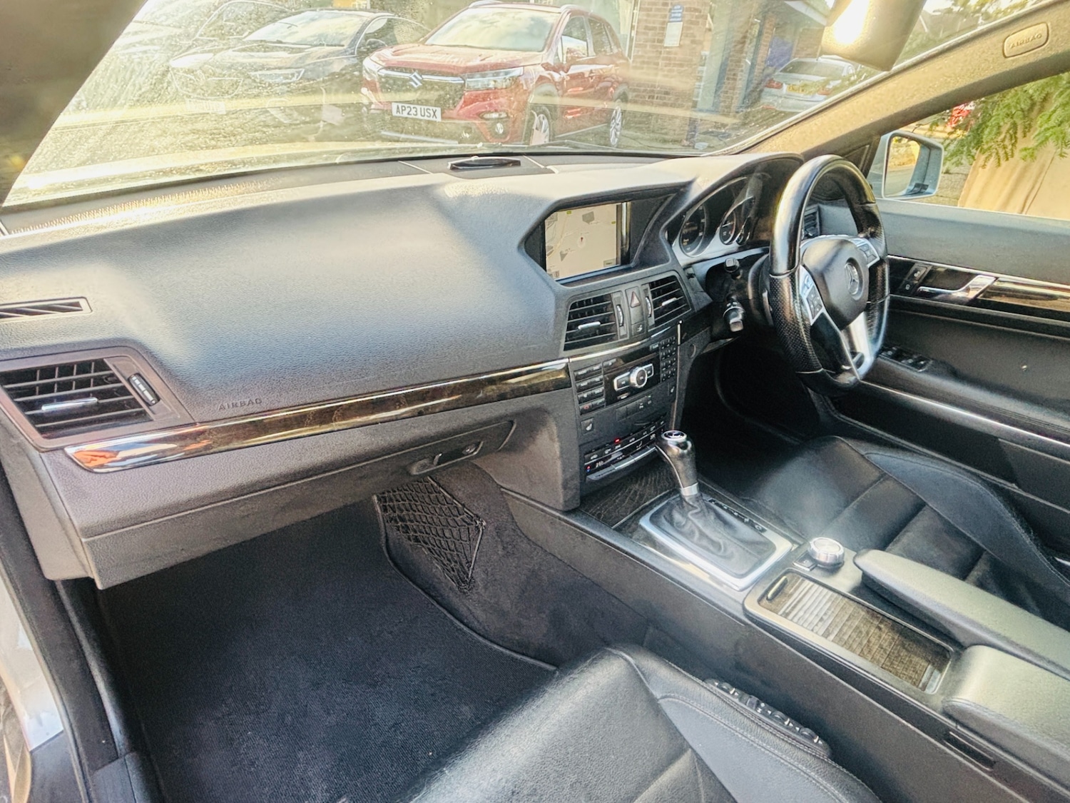 Used Mercedes-Benz E Class 2013 for sale - 76946841: Photo 12