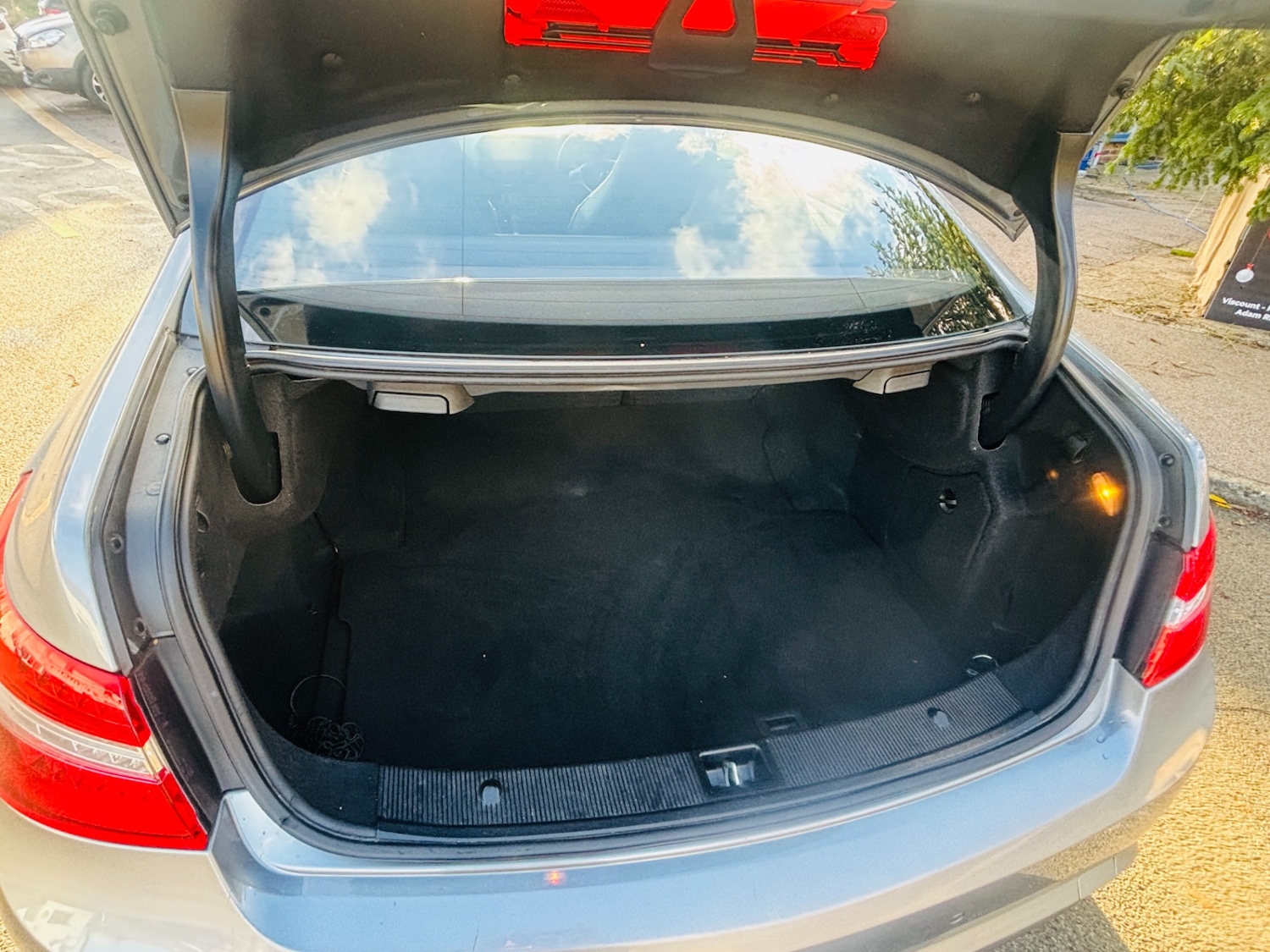 Used Mercedes-Benz E Class 2013 for sale - 76946841: Photo 17