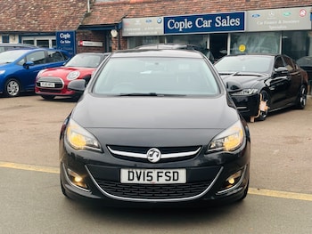 Used Vauxhall Astra 2015 for sale - 76243868: Photo 2