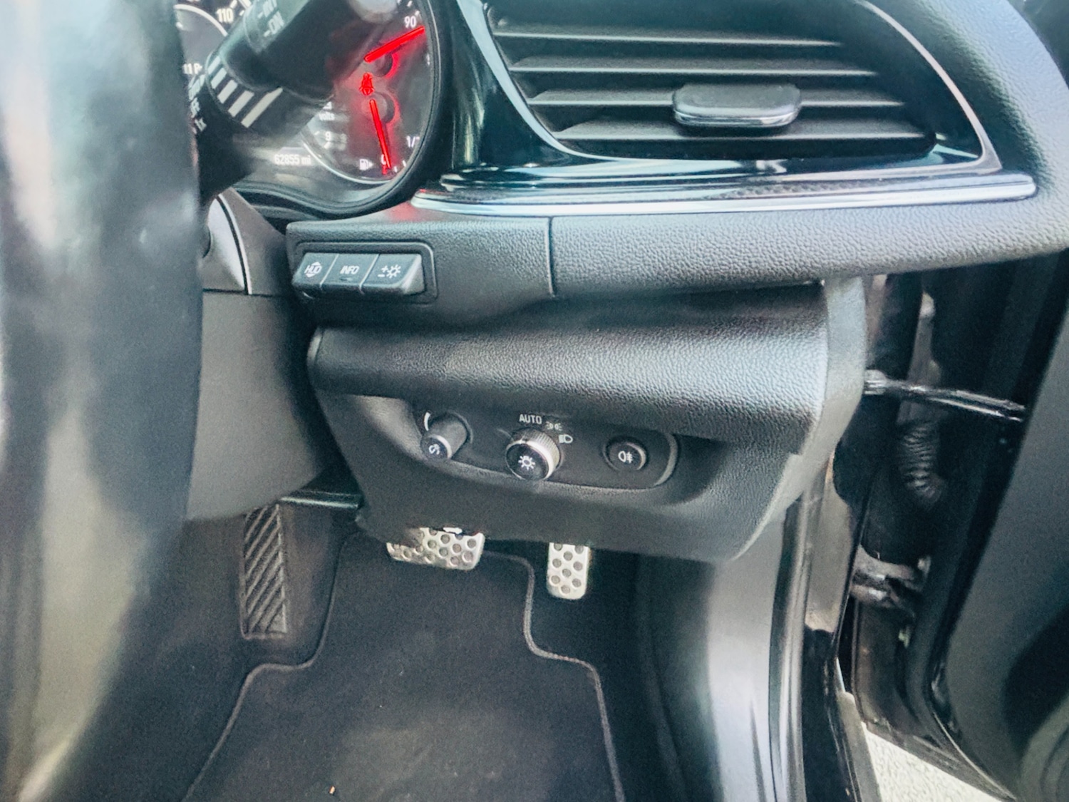 Used Vauxhall Insignia 2018 for sale - 77047885: Photo 12