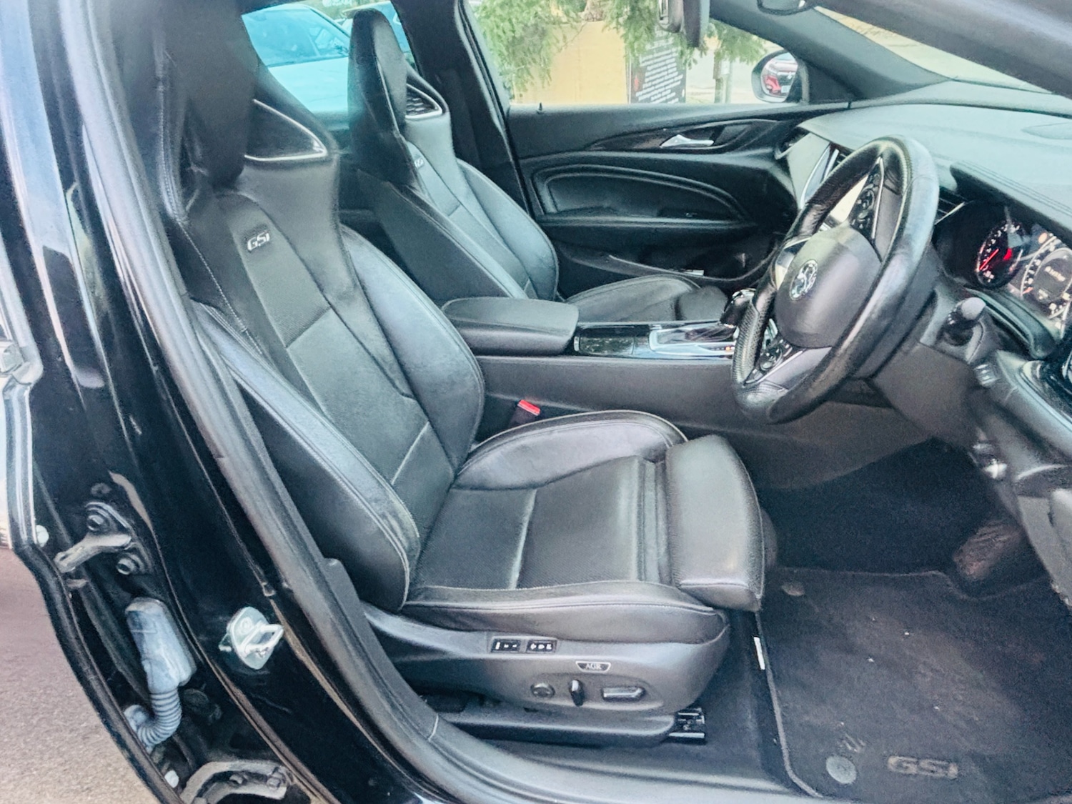 Used Vauxhall Insignia 2018 for sale - 77047885: Photo 13