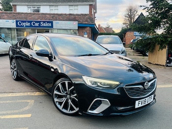Used Vauxhall Insignia 2018 for sale - 77047885: Photo