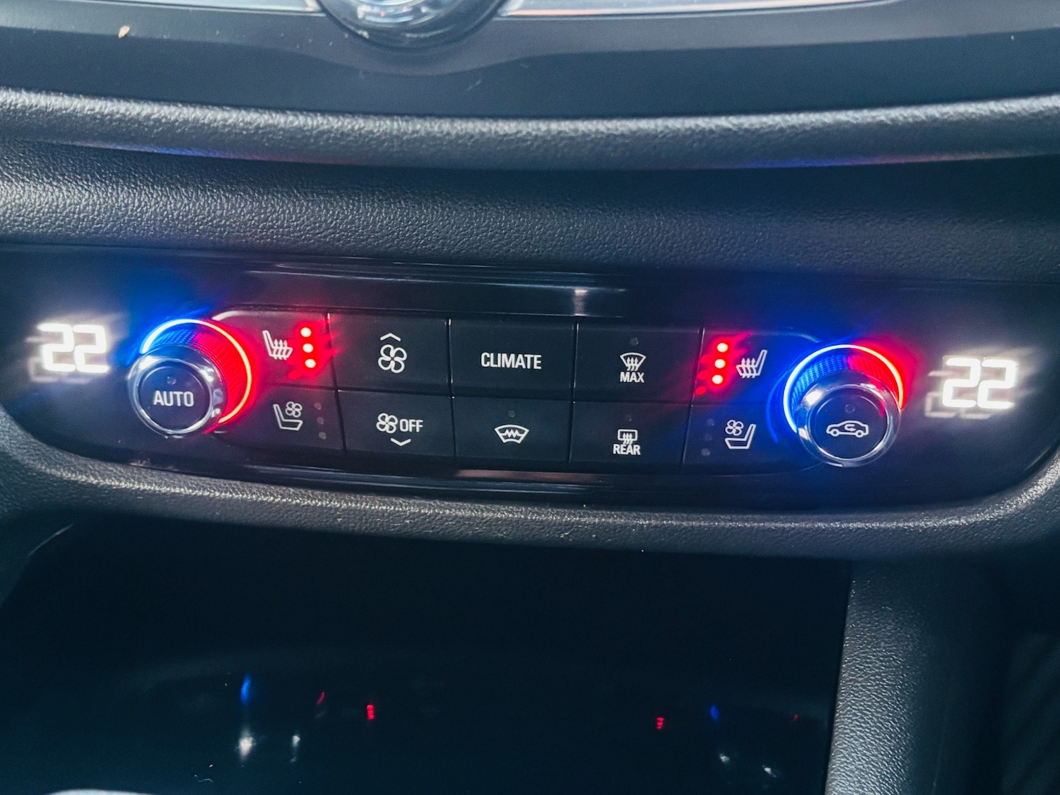 Used Vauxhall Insignia 2018 for sale - 77047885: Photo 23