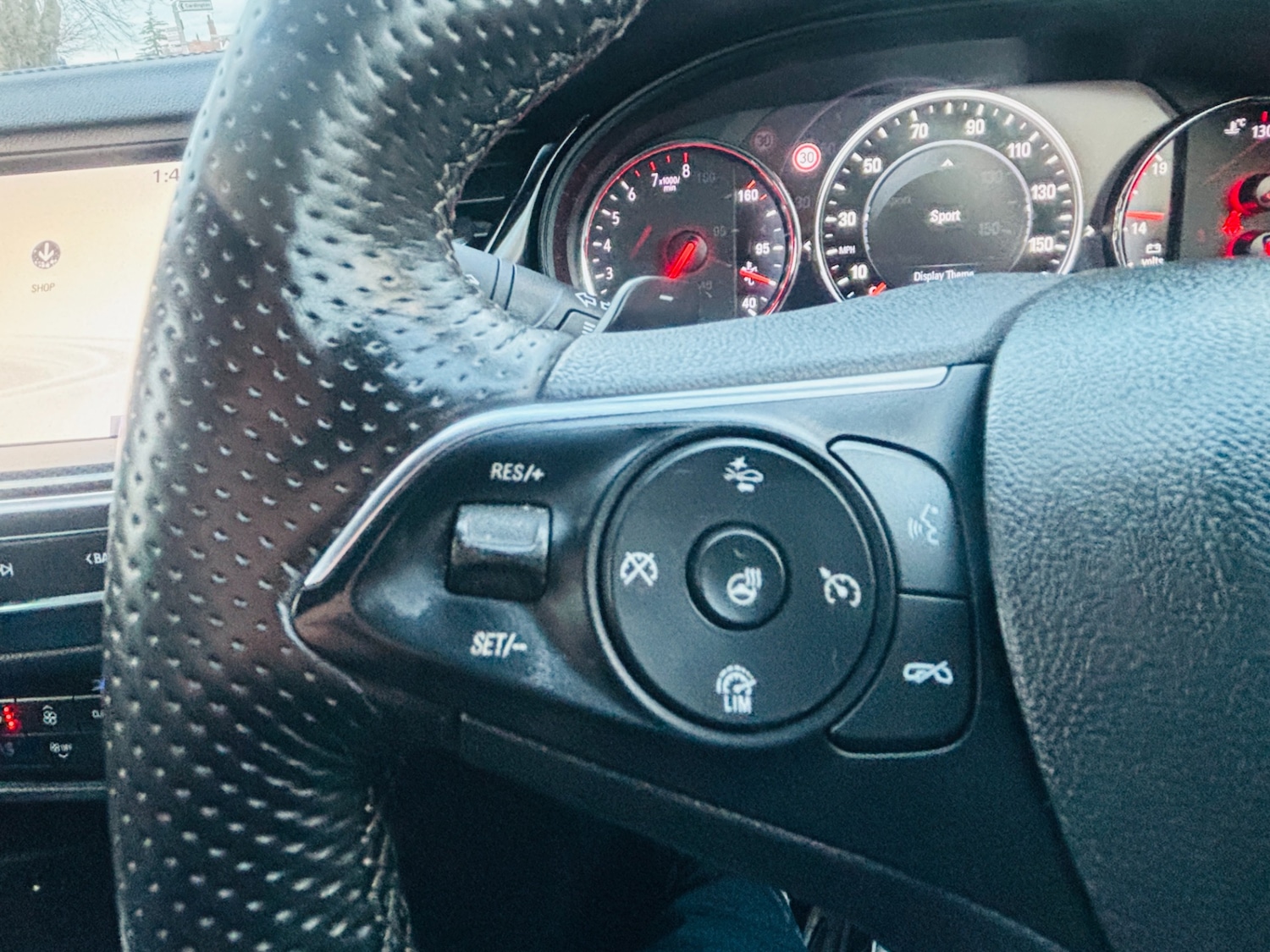 Used Vauxhall Insignia 2018 for sale - 77047885: Photo 28