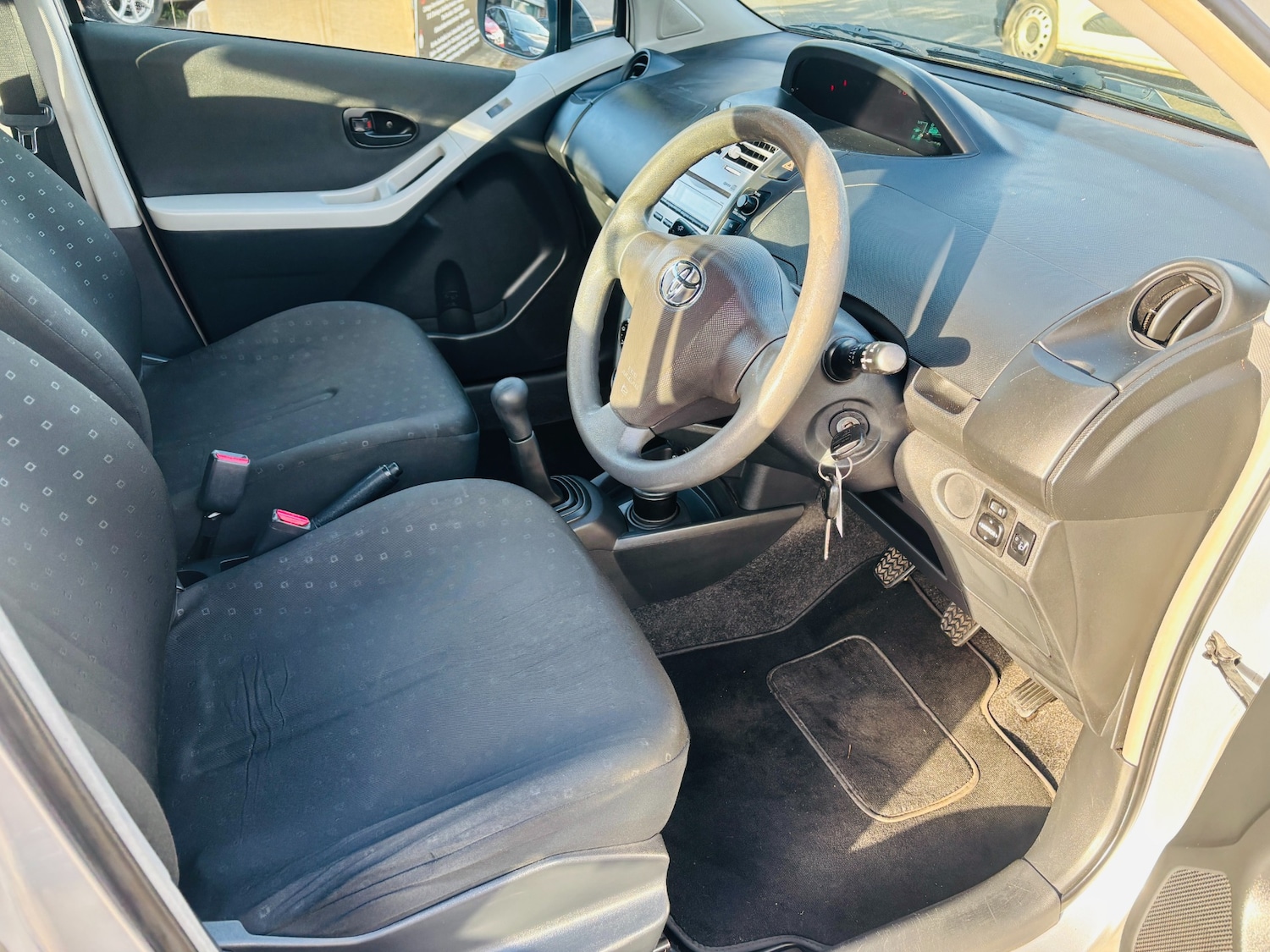 Used Toyota Yaris 2006 for sale - 76946865: Photo 11