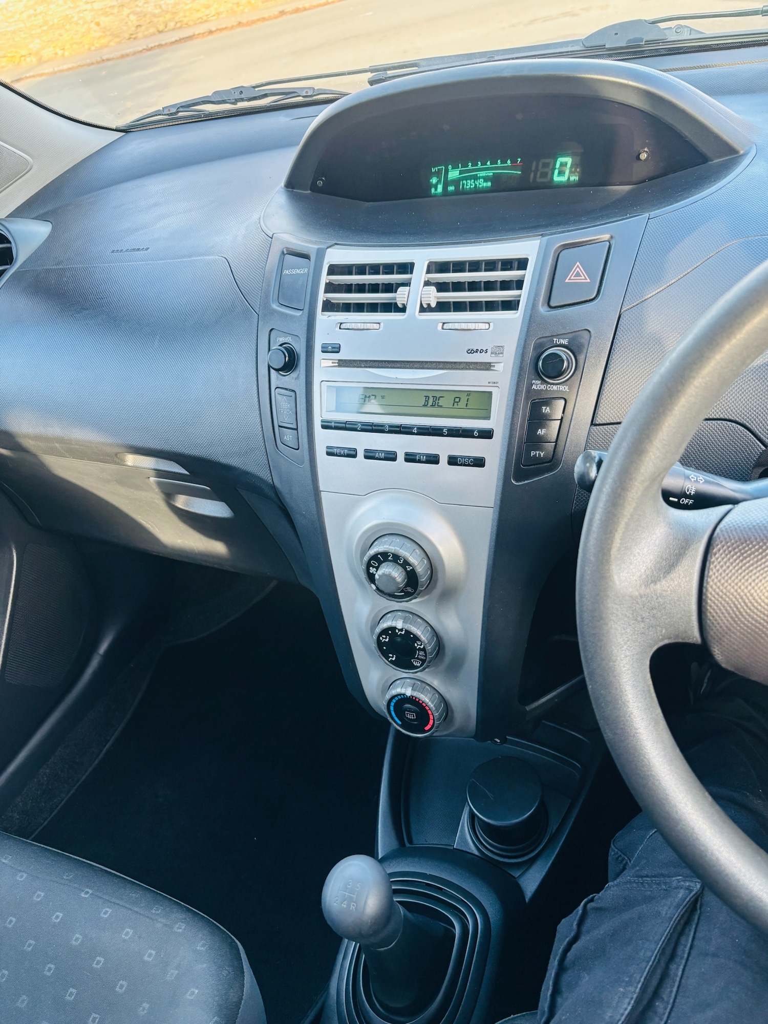 Used Toyota Yaris 2006 for sale - 76946865: Photo 12