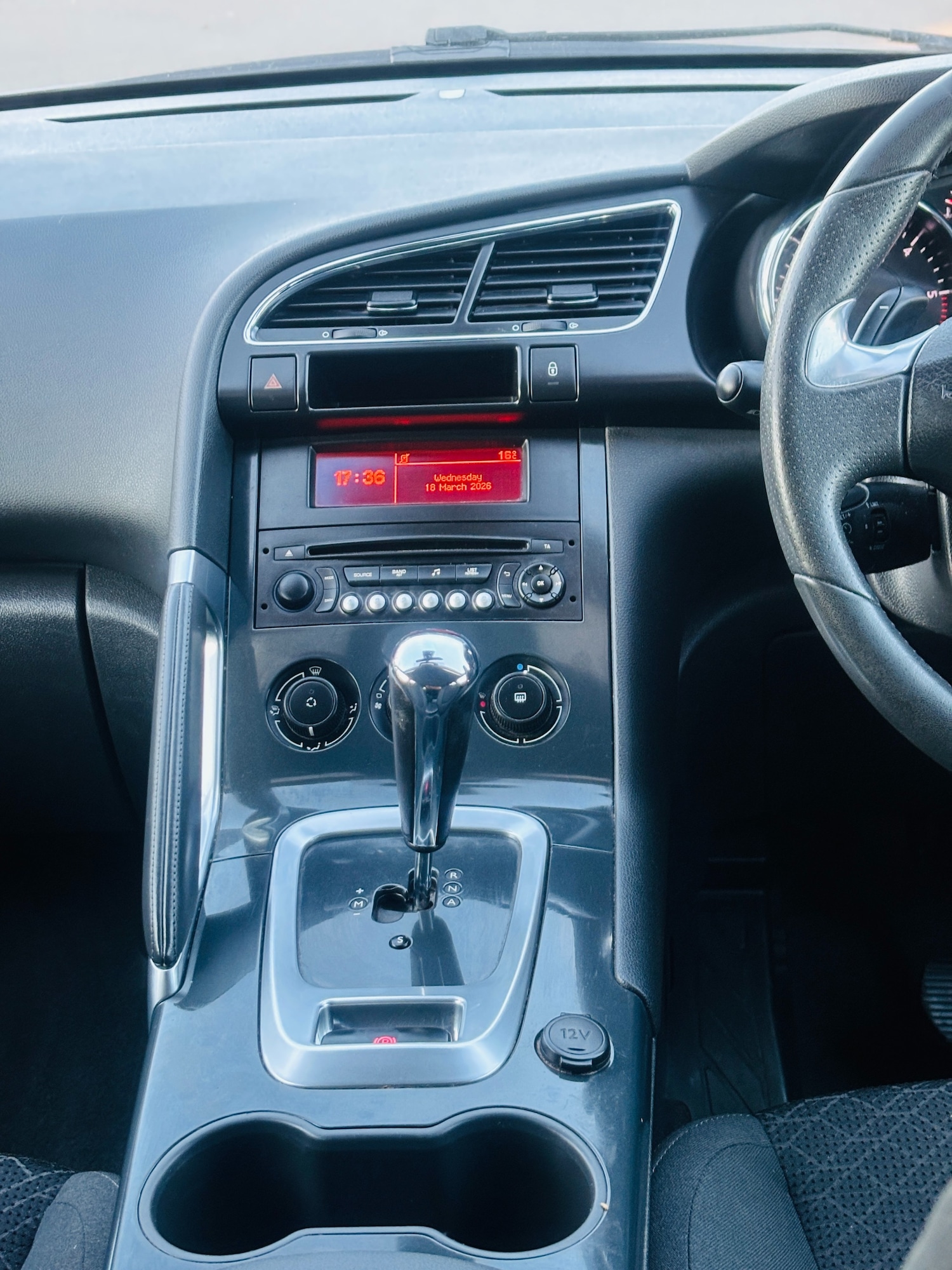 Used Peugeot 3008 2014 for sale - 77947021: Photo 10