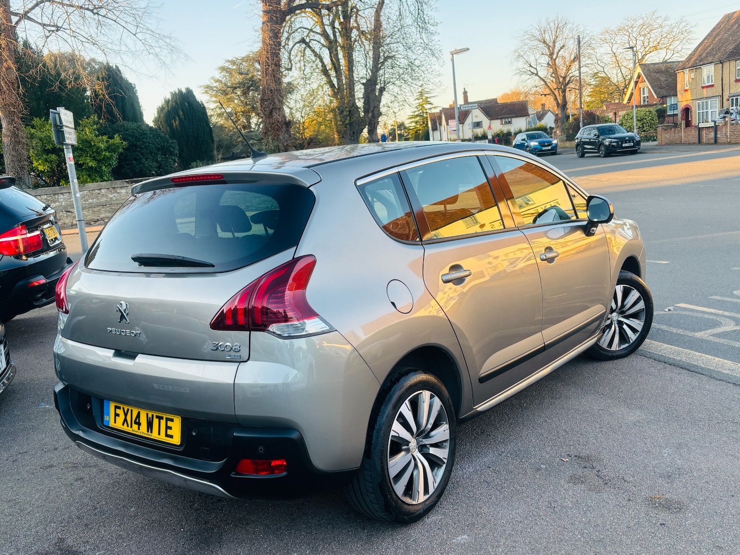 Used Peugeot 3008 2014 for sale - 77947021: Photo 4