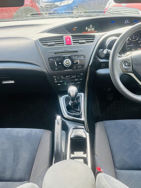 Used Honda Civic 2012 for sale - 76105632: Photo 11