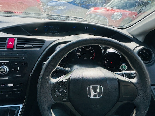 Used Honda Civic 2012 for sale - 76105632: Photo 13