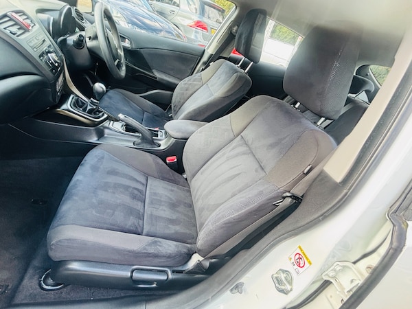 Used Honda Civic 2012 for sale - 76105632: Photo 15