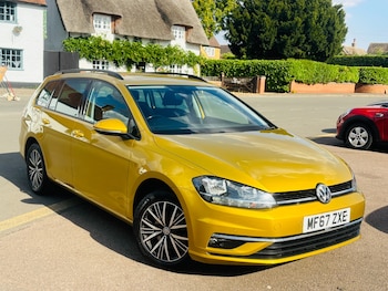 Used Volkswagen Golf 2017 for sale - 79407712: Photo