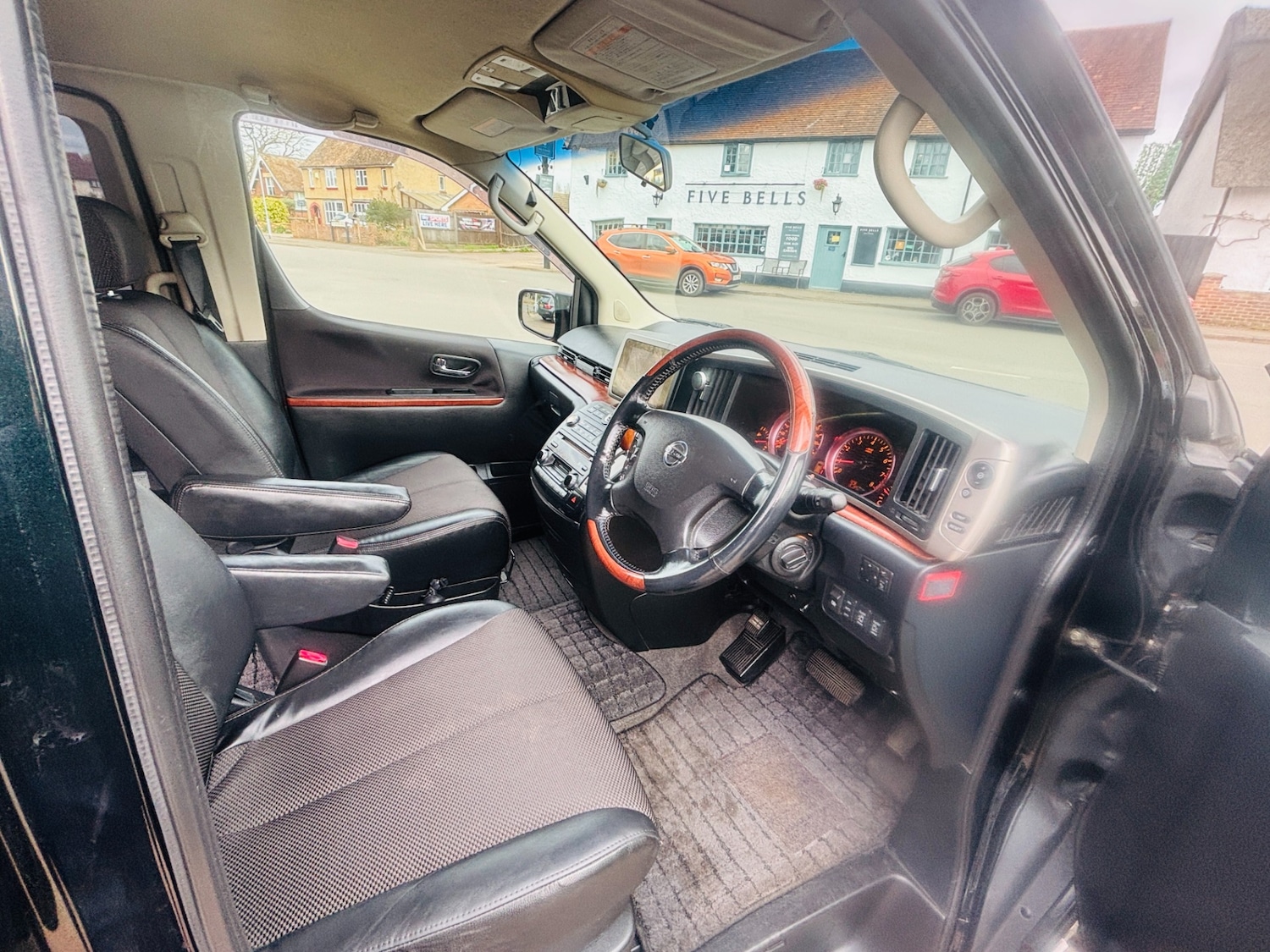 Used Nissan Elgrand 2021 for sale - 77896734: Photo 11