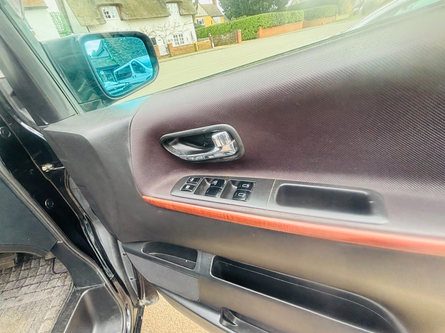 Used Nissan Elgrand 2021 for sale - 77896734: Photo 17