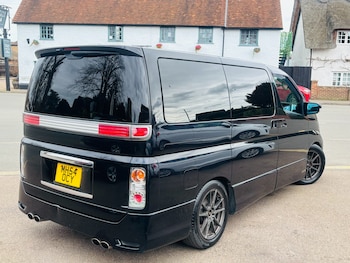 Used Nissan Elgrand undefined for sale - 77896734: Photo