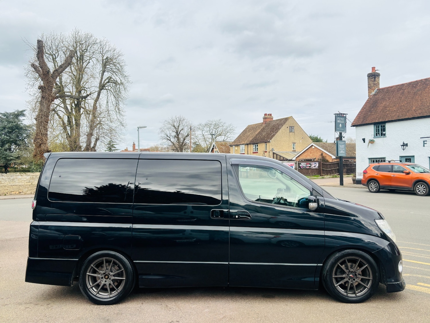 Used Nissan Elgrand 2021 for sale - 77896734: Photo 5