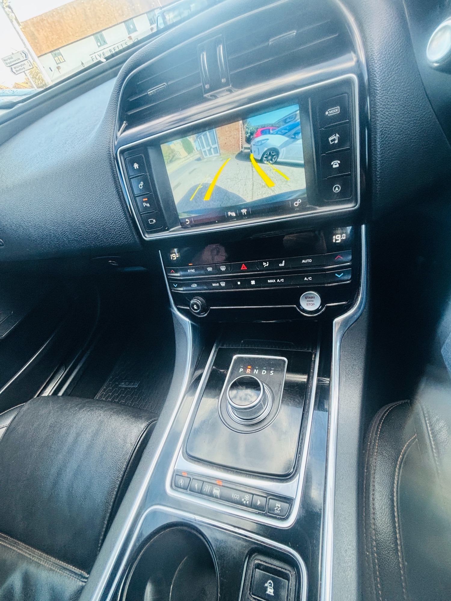 Used Jaguar XE 2016 for sale - 77896591: Photo 16