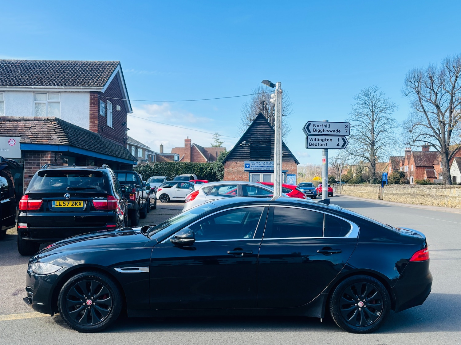 Used Jaguar XE 2016 for sale - 77896591: Photo 5