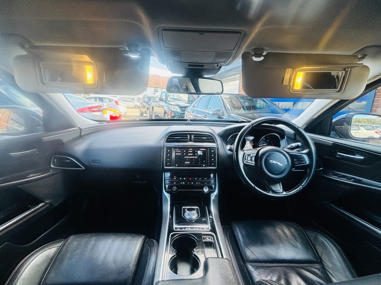 Used Jaguar XE 2016 for sale - 77896591: Photo 8