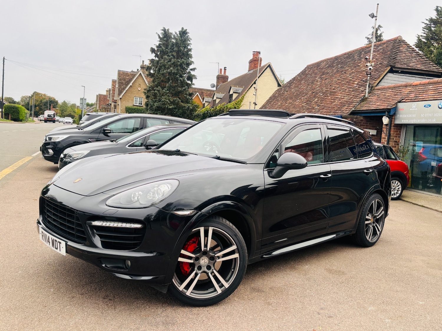 Used Porsche Cayenne 2014 for sale - 76316436: Photo 3