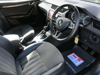 Used Skoda Octavia 2020 for sale - 75911324: Photo