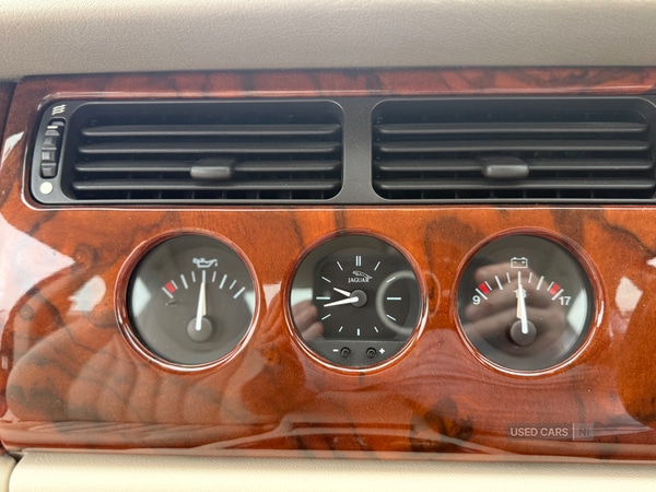 Used Jaguar XK8 1998 for sale - 76338133: Photo 13