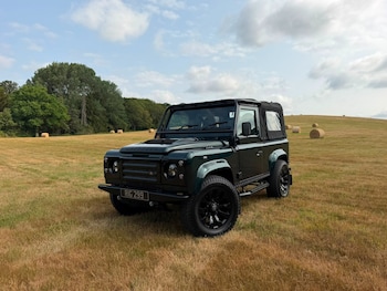Used Land Rover Defender 1998 for sale - 79272551: Photo
