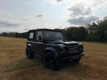 Used Land Rover Defender 1998 for sale - 79272551: Photo