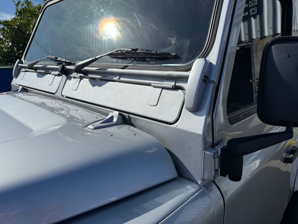 Used Land Rover Defender 90 1996 for sale - 76181525: Photo 8