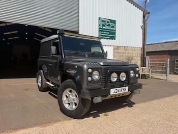 Used Land Rover Defender 90 1992 for sale - 79124264: Photo