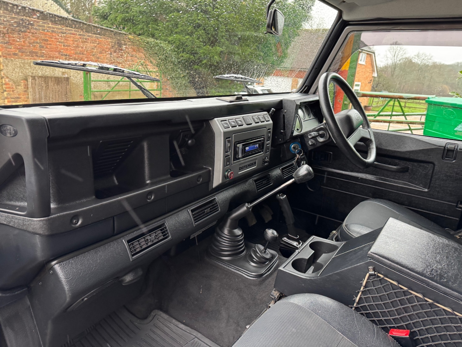 Used Land Rover Defender 90 2005 for sale - 77420504: Photo 14