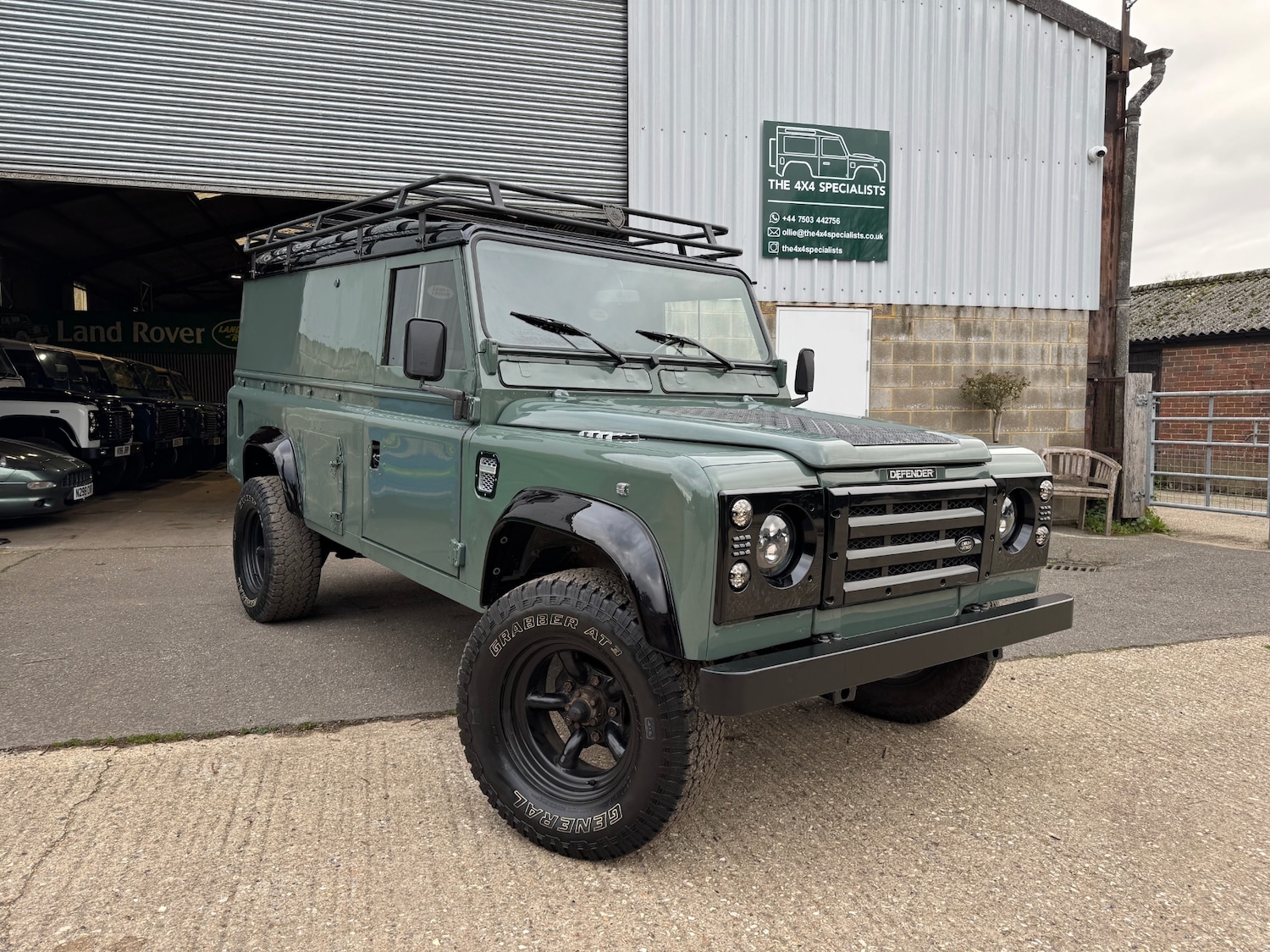 Used Land Rover Defender 110 1989 for sale - 76599983: Photo 1
