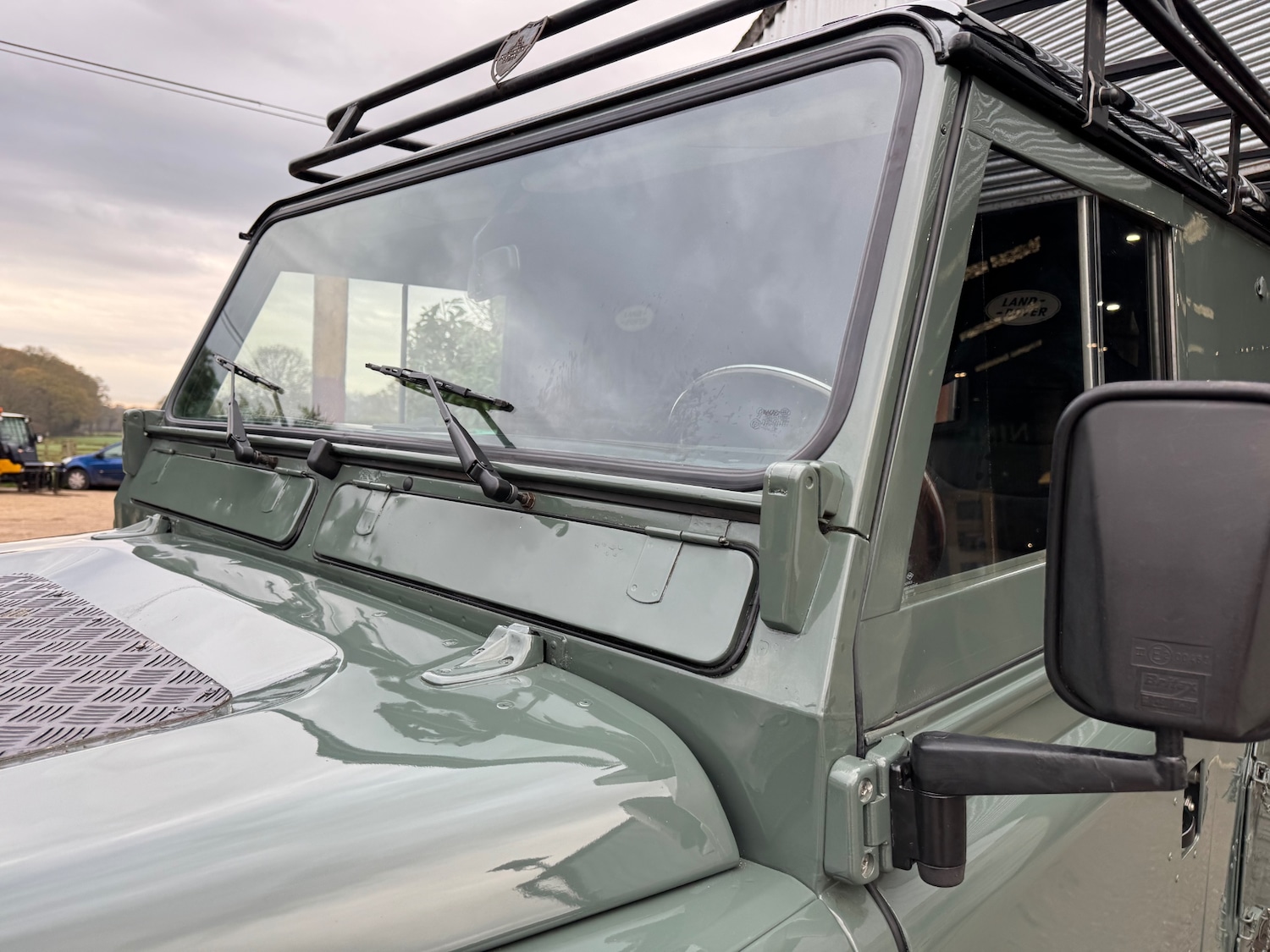 Used Land Rover Defender 110 1989 for sale - 76599983: Photo 11