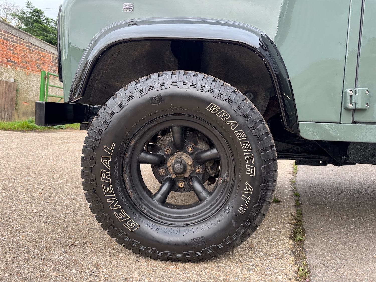 Used Land Rover Defender 110 1989 for sale - 76599983: Photo 12