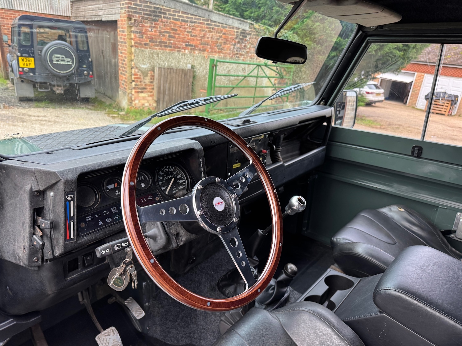 Used Land Rover Defender 110 1989 for sale - 76599983: Photo 18