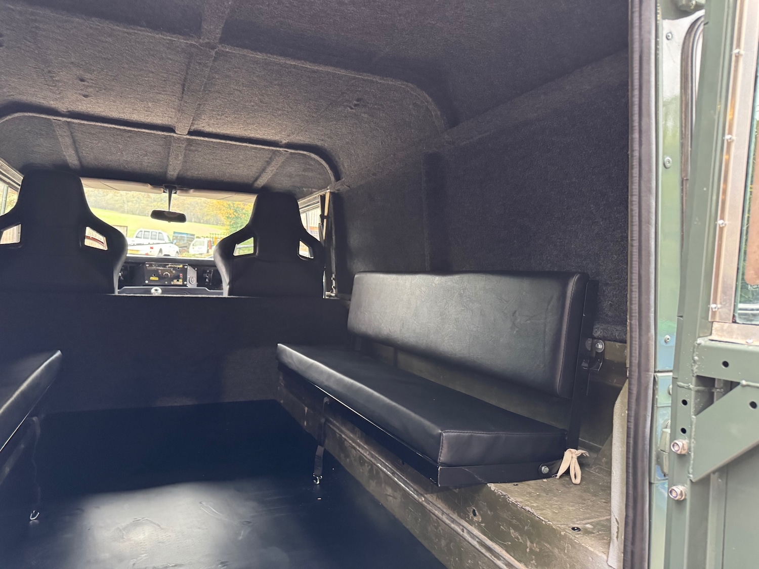 Used Land Rover Defender 110 1989 for sale - 76599983: Photo 22