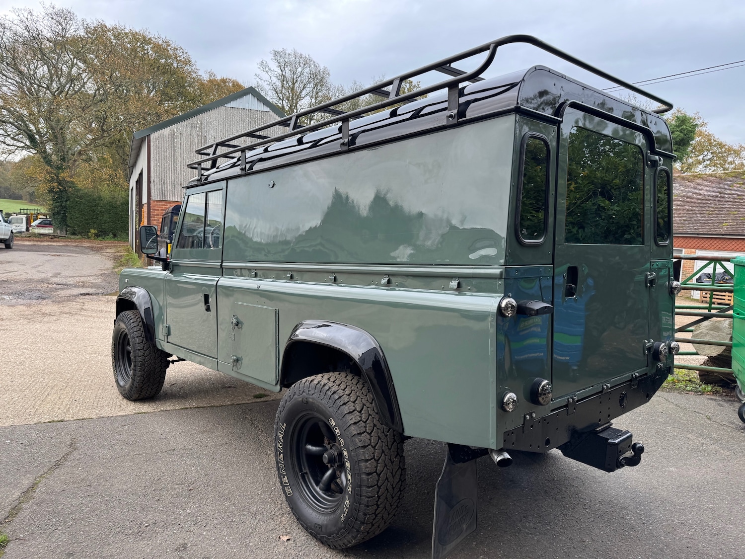 Used Land Rover Defender 110 1989 for sale - 76599983: Photo 4