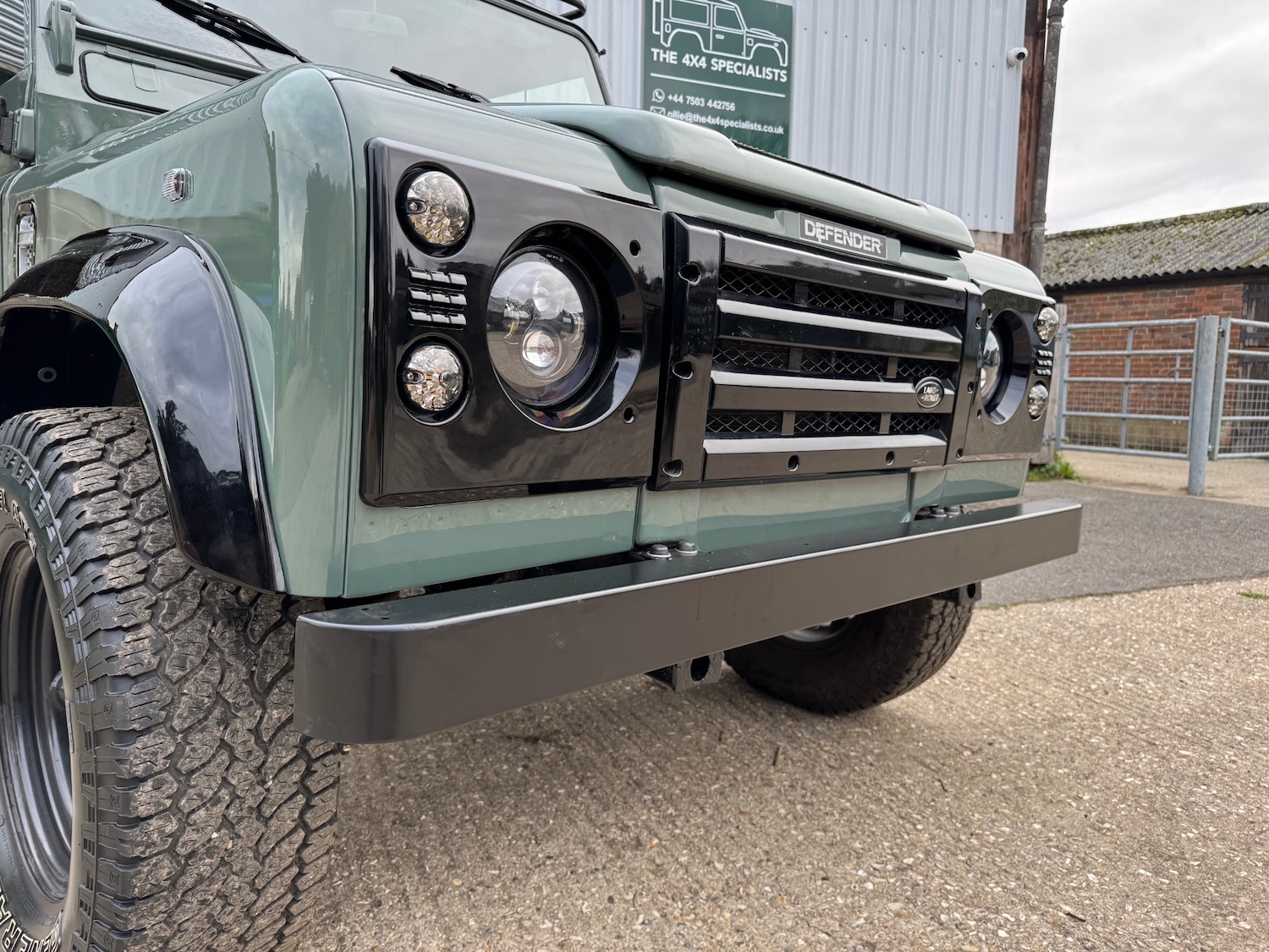 Used Land Rover Defender 110 1989 for sale - 76599983: Photo 8