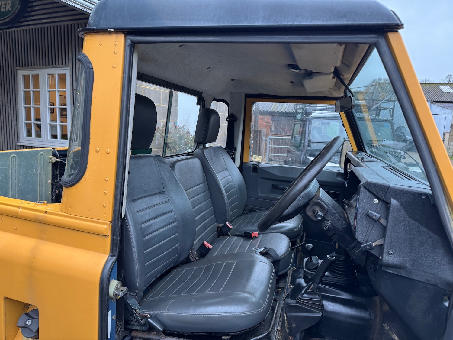 Used Land Rover Defender 90 1994 for sale - 77450062: Photo 17