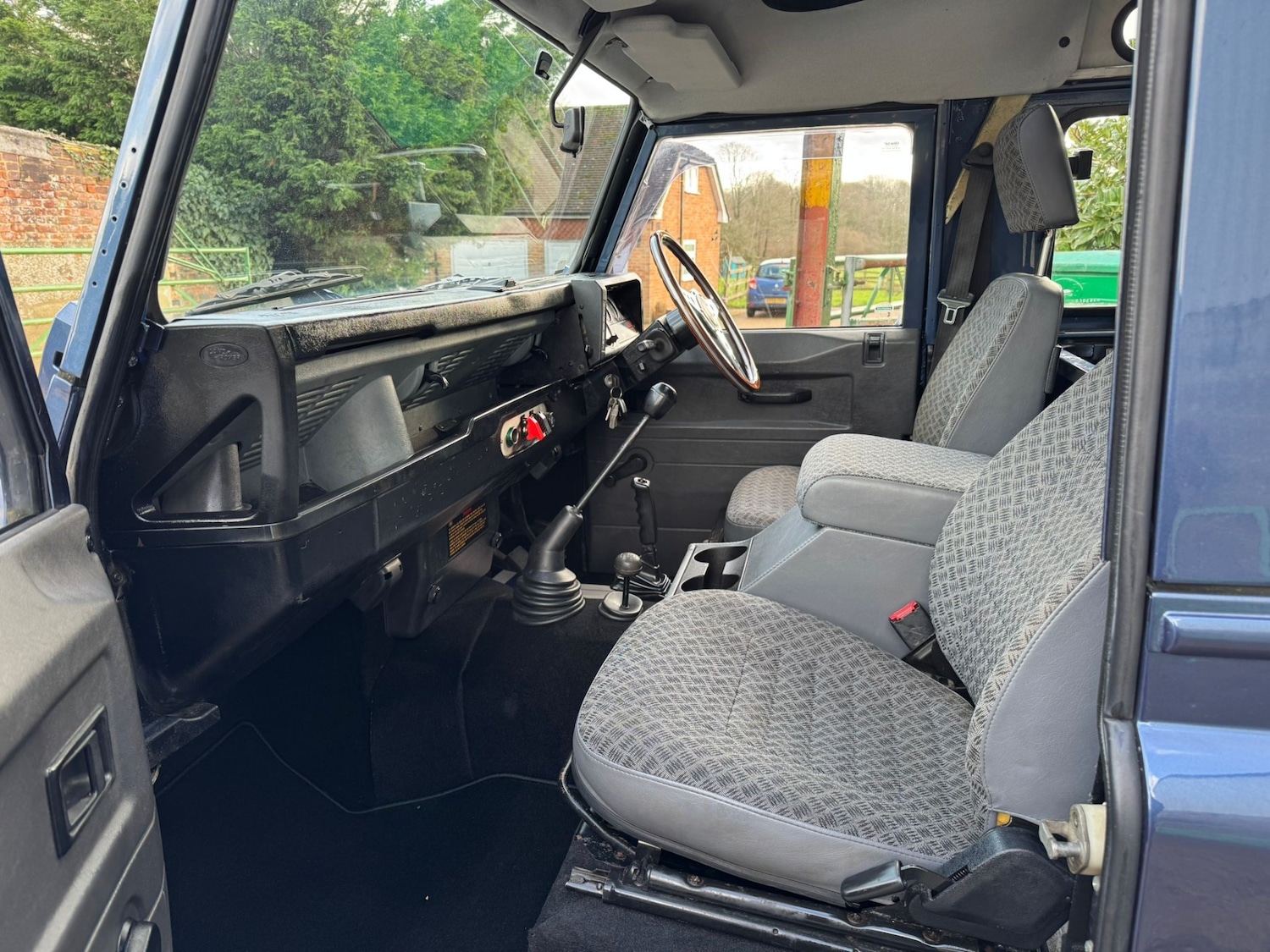 Used Land Rover Defender 90 1991 for sale - 77298632: Photo 10