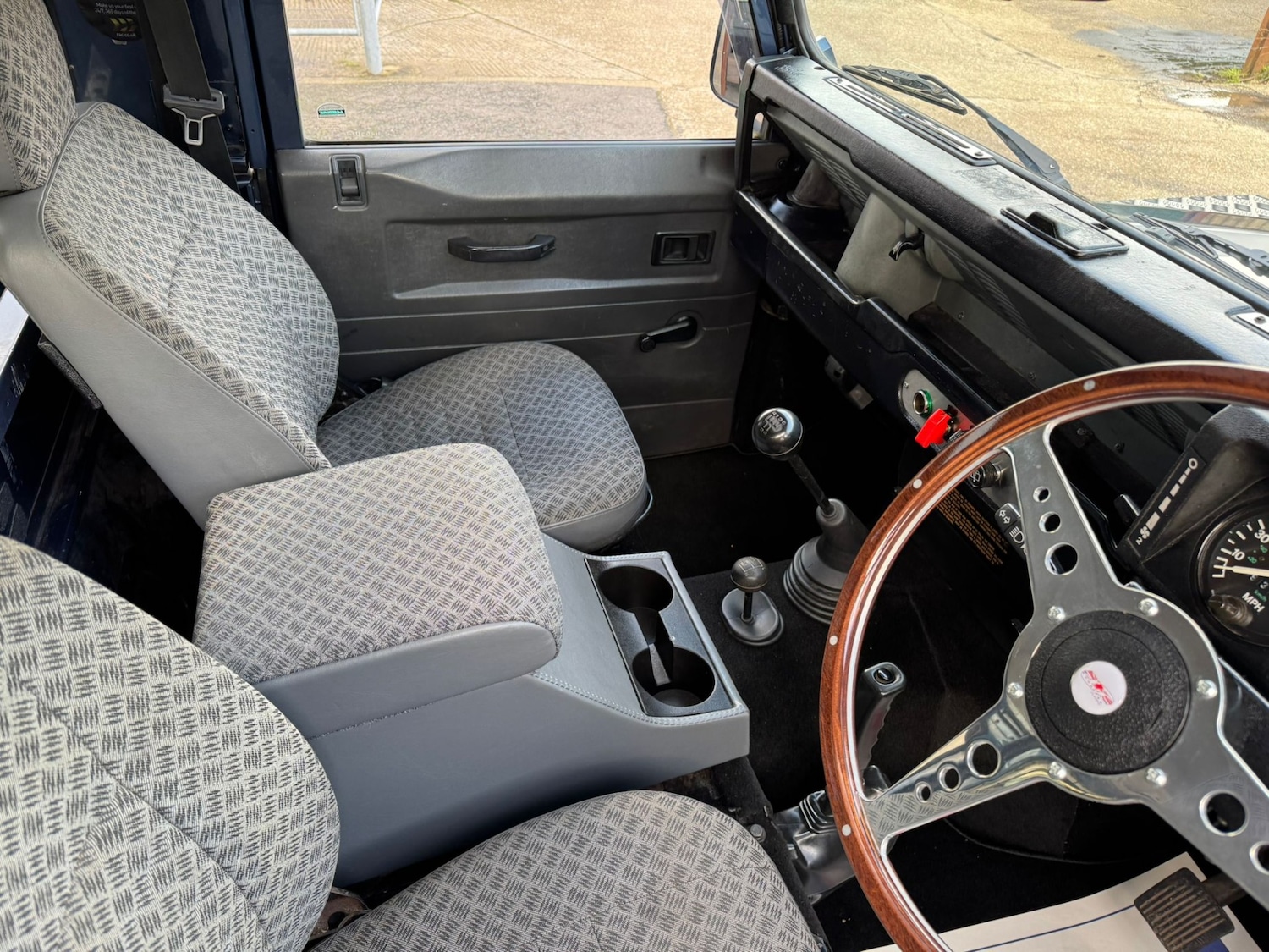 Used Land Rover Defender 90 1991 for sale - 77298632: Photo 16