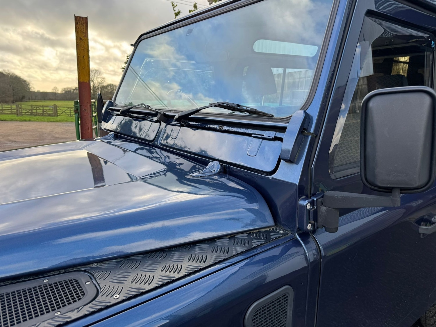 Used Land Rover Defender 90 1991 for sale - 77298632: Photo 23