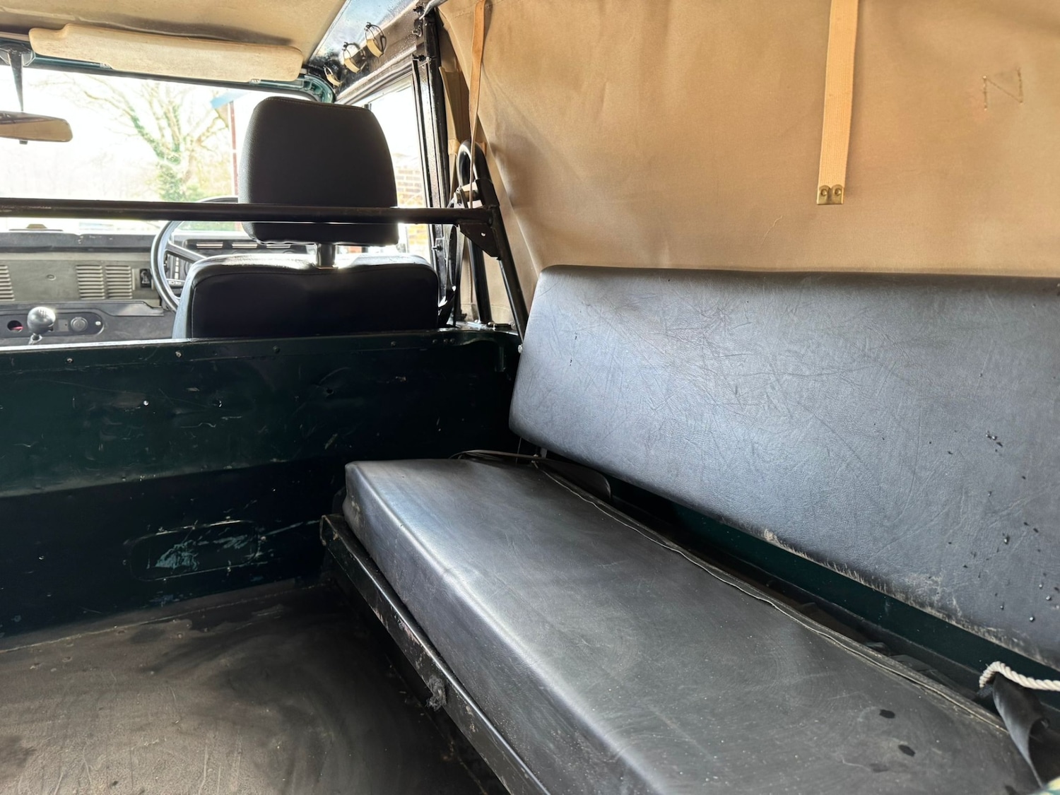 Used Land Rover Defender 90 1986 for sale - 78108824: Photo 5