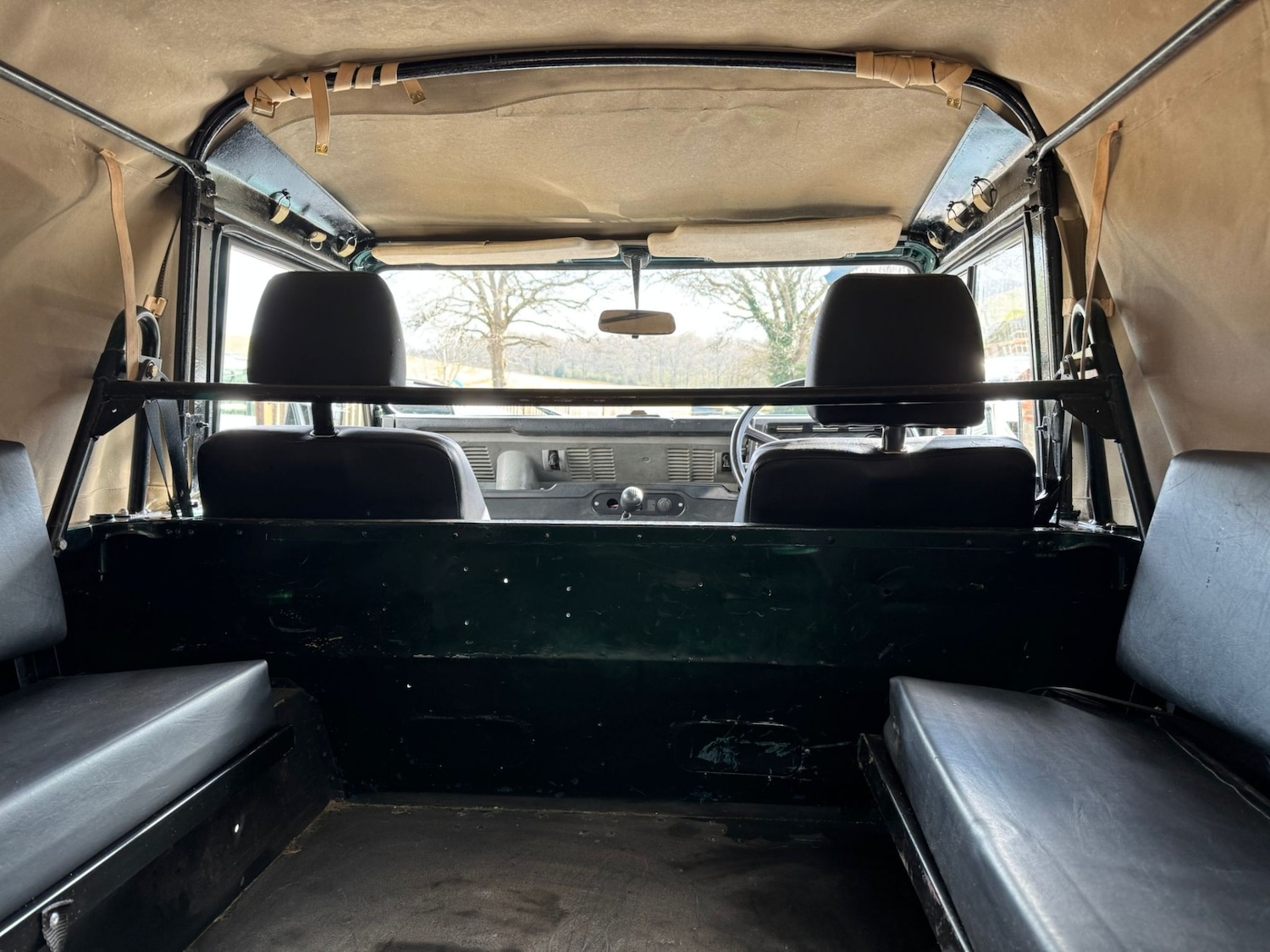 Used Land Rover Defender 90 1986 for sale - 78108824: Photo 6