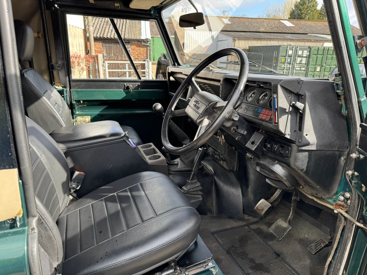 Used Land Rover Defender 90 1986 for sale - 78108824: Photo 8