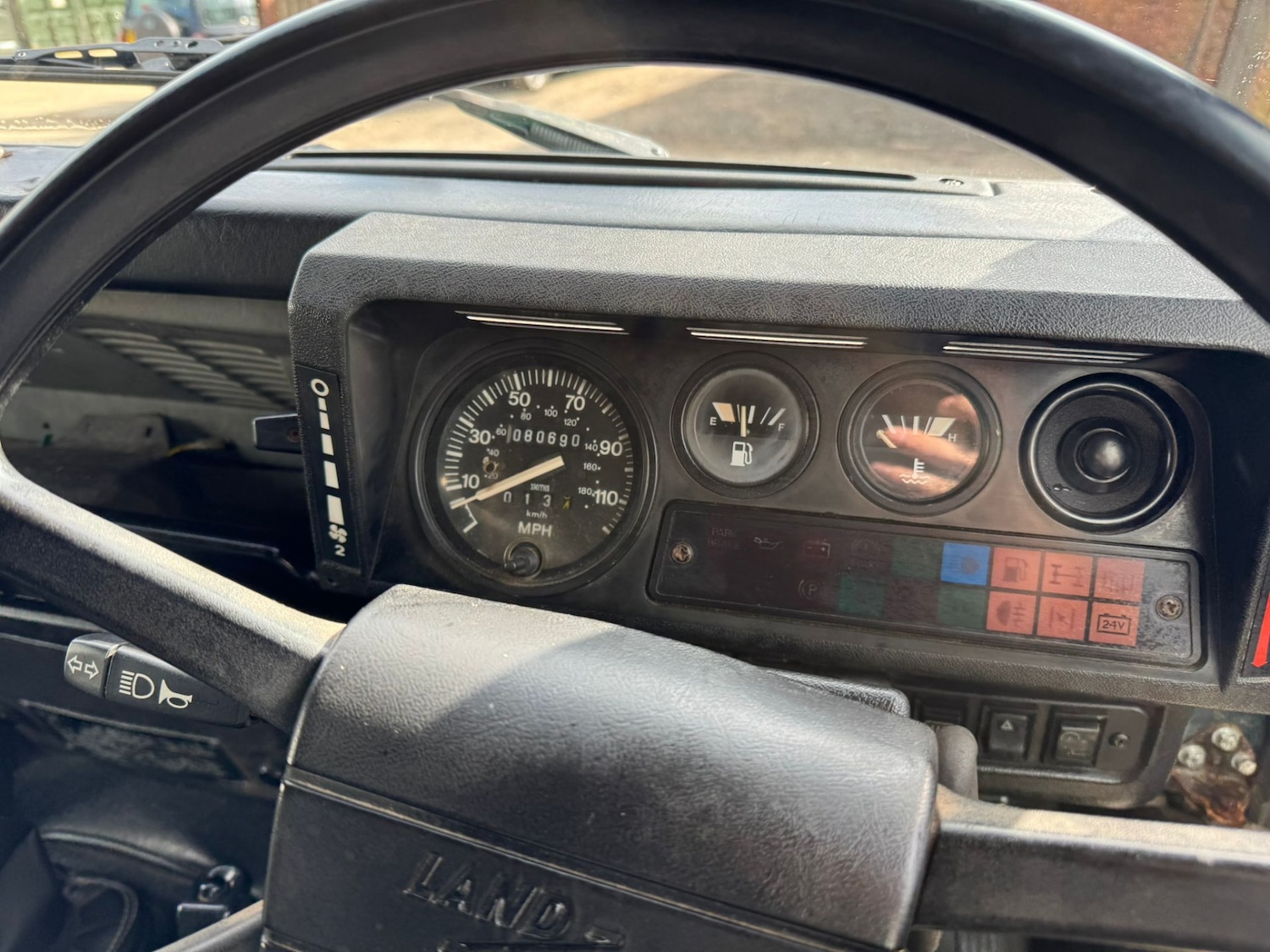 Used Land Rover Defender 90 1986 for sale - 78108824: Photo 9