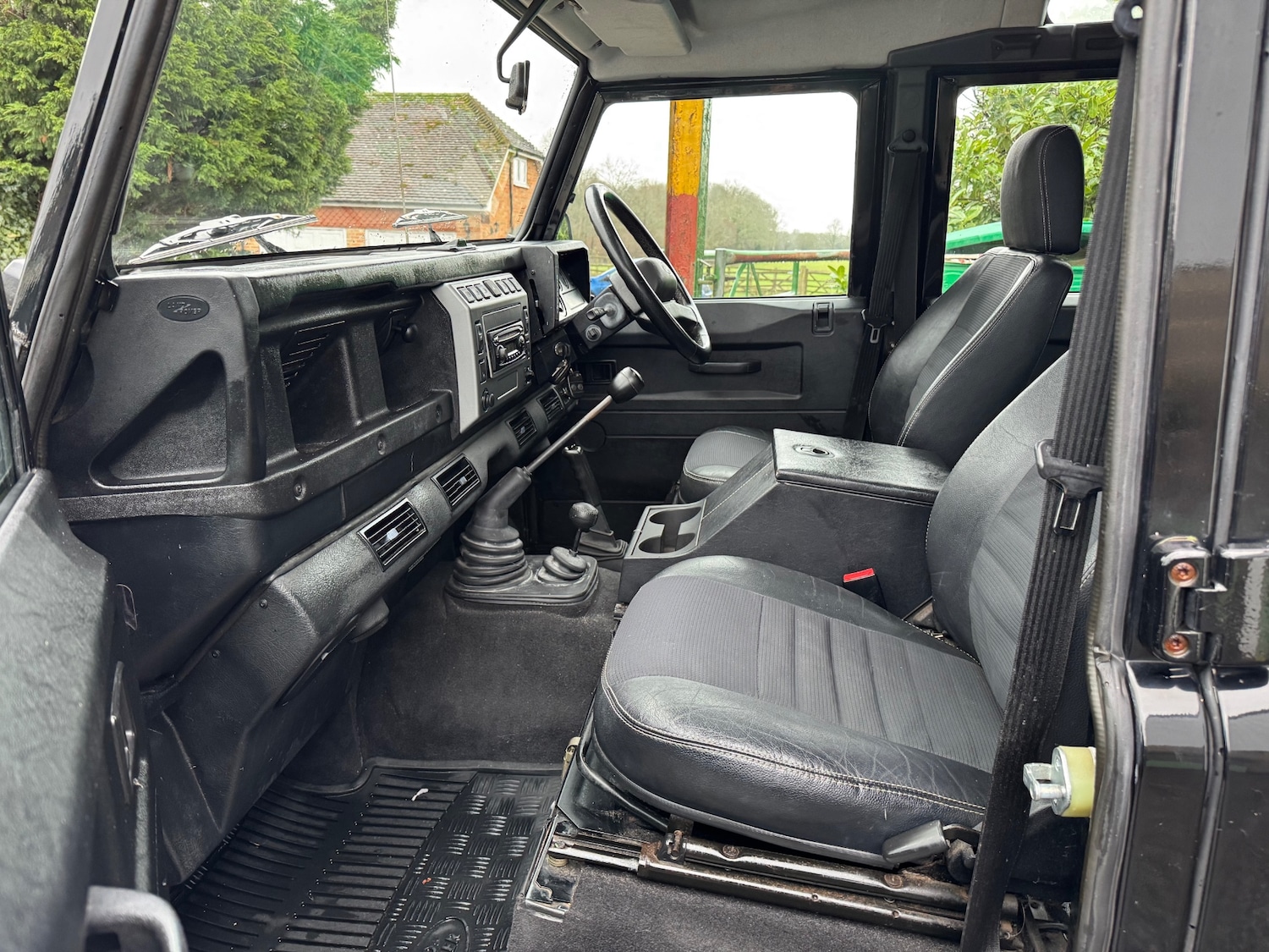 Used Land Rover Defender 110 2003 for sale - 77452783: Photo 17