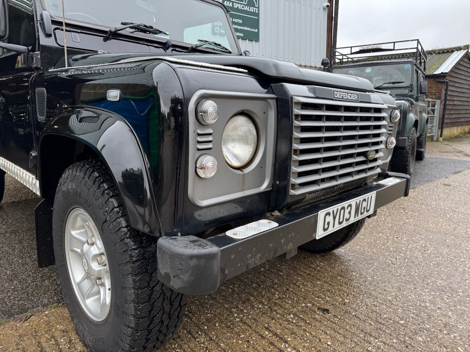 Used Land Rover Defender 110 2003 for sale - 77452783: Photo 8