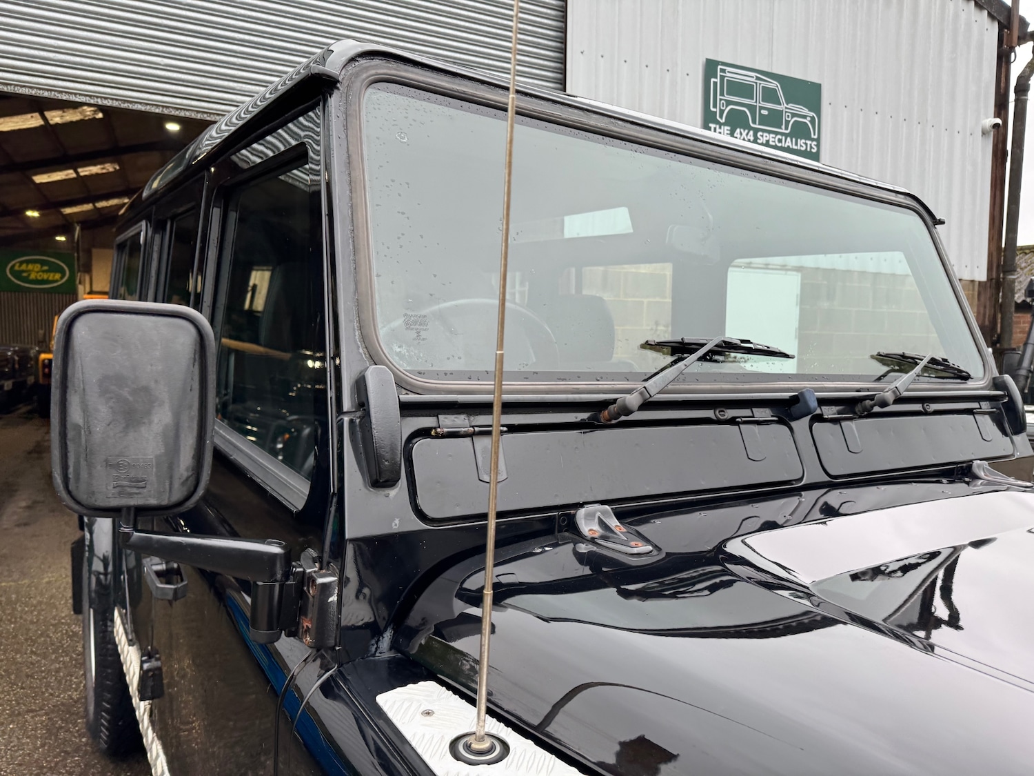 Used Land Rover Defender 110 2003 for sale - 77452783: Photo 9